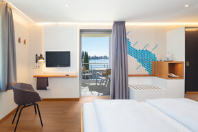 Komfort Doppelzimmer mit östlicher Seesicht & Balkon